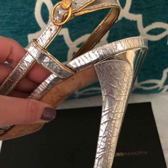 BCBG silver and gold tone dressy sandals - Picture 4 of 7